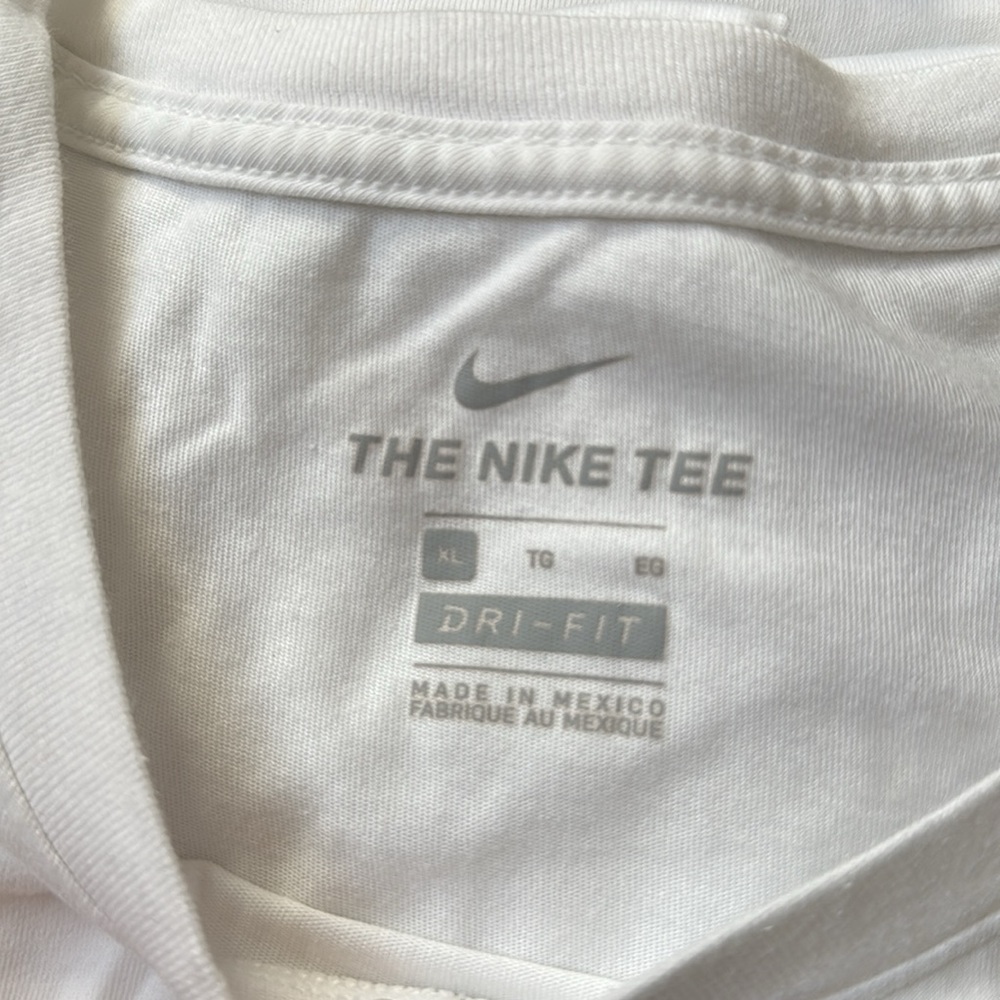Nike Tees (2x) - Picture 2 of 3